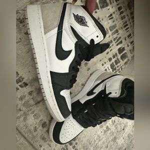 Nike Air Jordans Youth 5